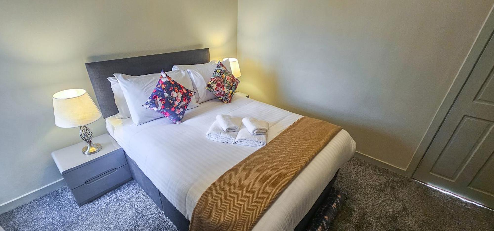 Royal Mile - Bright 2 Bedroom Apartment Edinburgh Bagian luar foto