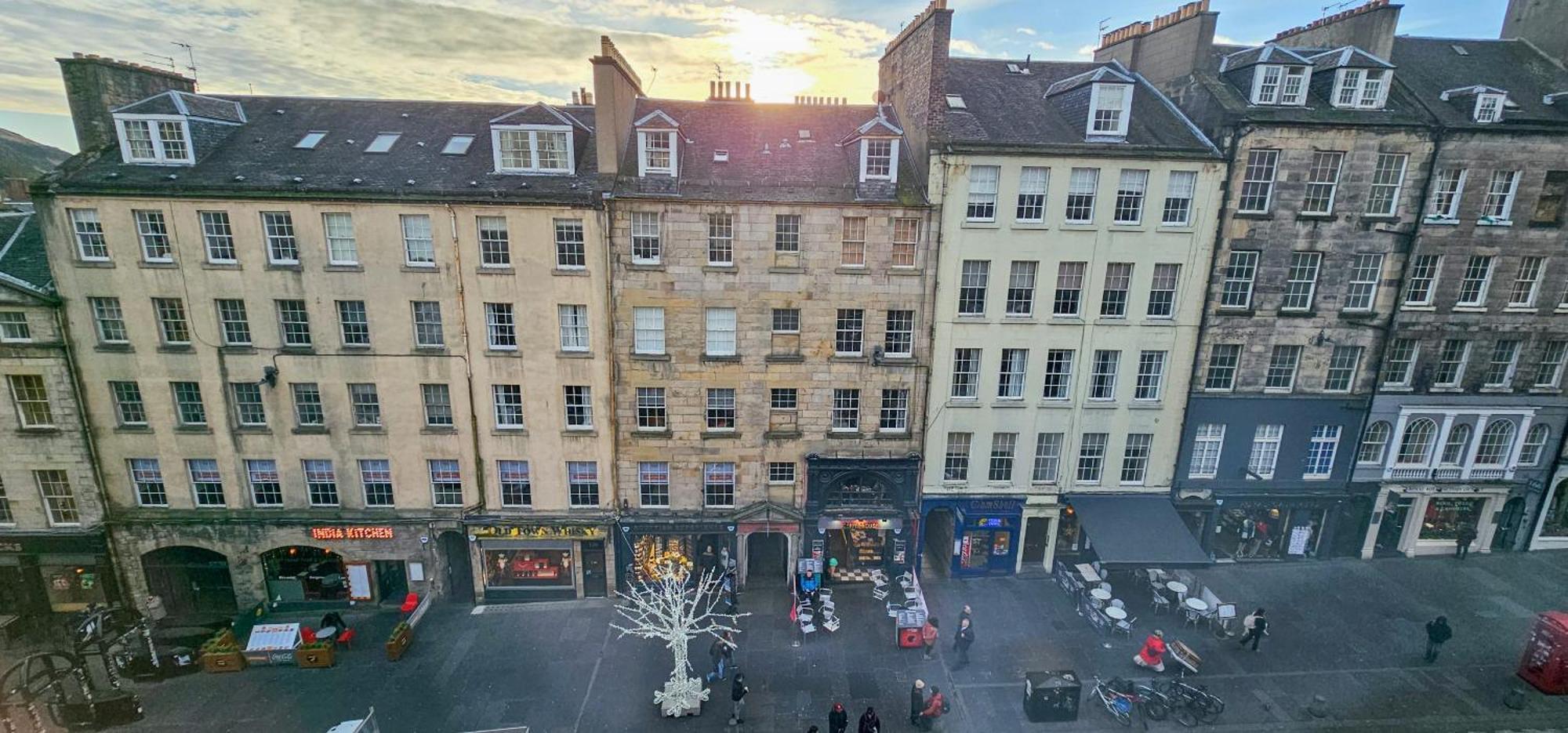 Royal Mile - Bright 2 Bedroom Apartment Edinburgh Bagian luar foto
